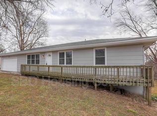 303 SE 19th St, Oak Grove, MO 64075