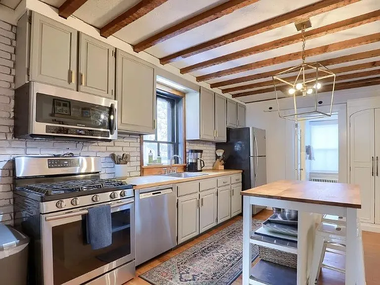 729 E Orange St — Photo 11