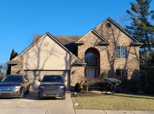 15078 Taylor Blvd, Livonia, MI 48154
