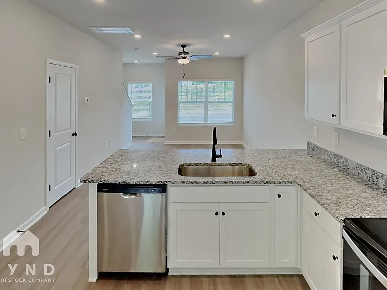 1306 Principal Featherstone Ave — Photo 5