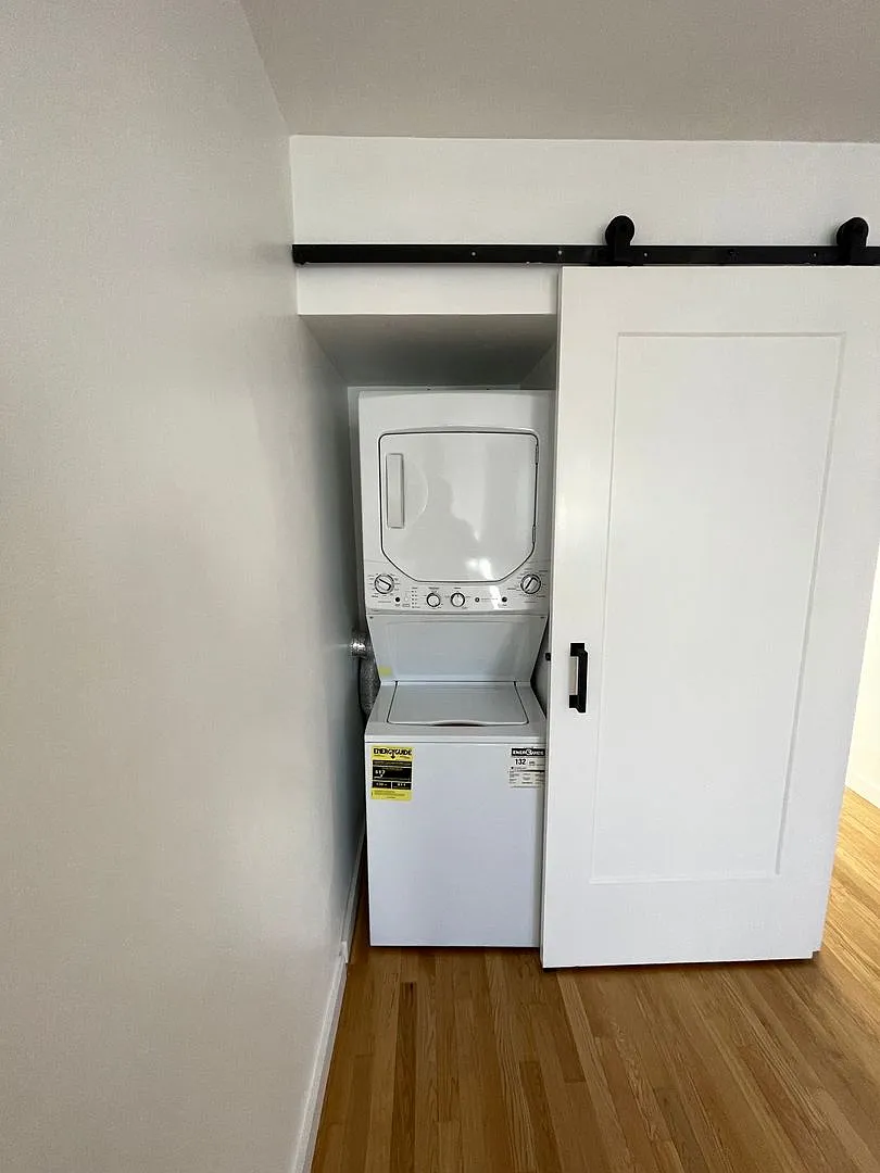 845-1104 Masselin Llc — Photo 4