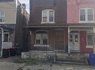 805 W 3rd St, Chester, PA 19013