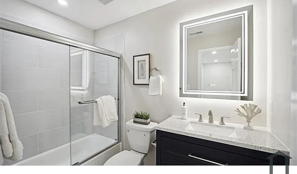 1916 M St NE #4 — Photo 9