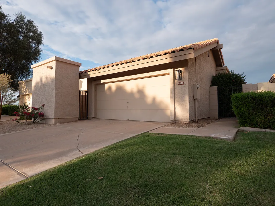 2655 N El Dorado Pl