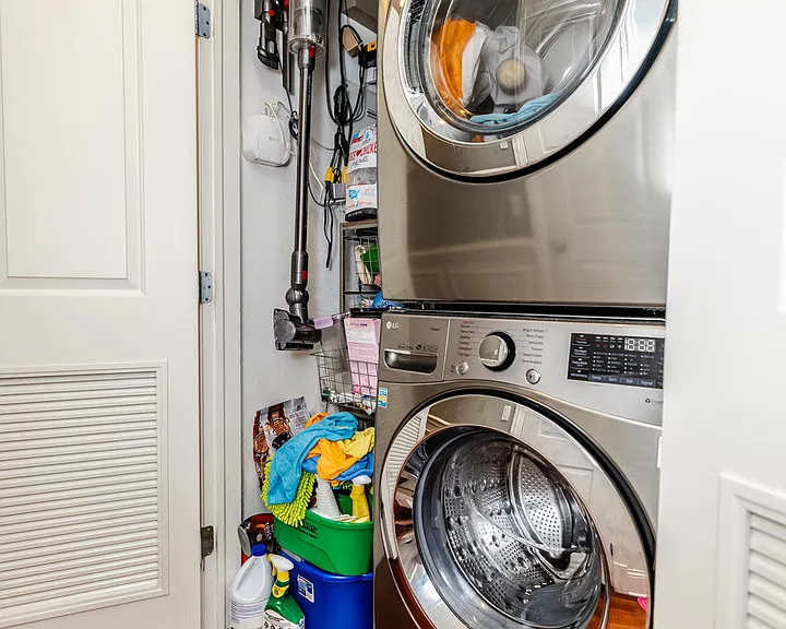 2540 W Diversey Ave #401 — Photo 18