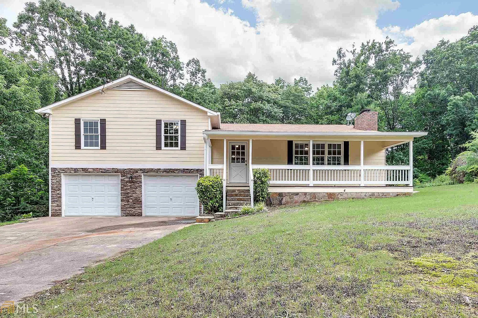 4230 Oakwood Trl photo 1