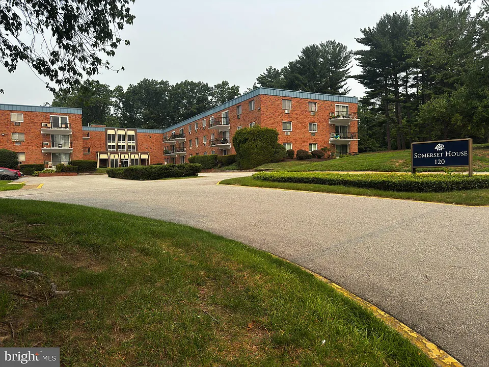 120 N Bethlehem Pike #305-A
