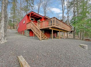 85 Cub Rd, Lake Ariel, PA 18436