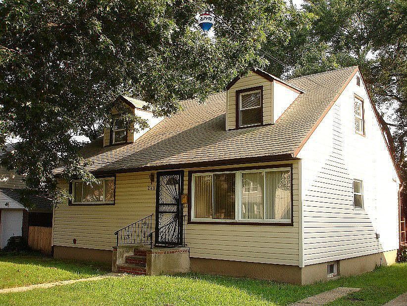 1st image of 248 E Marshall St
