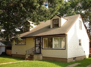 248 E Marshall St, Hempstead, NY 11550