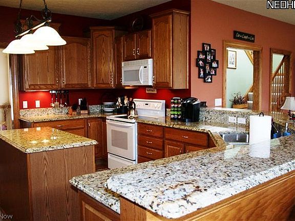 3rd image of 33722 N Fall Lake Dr