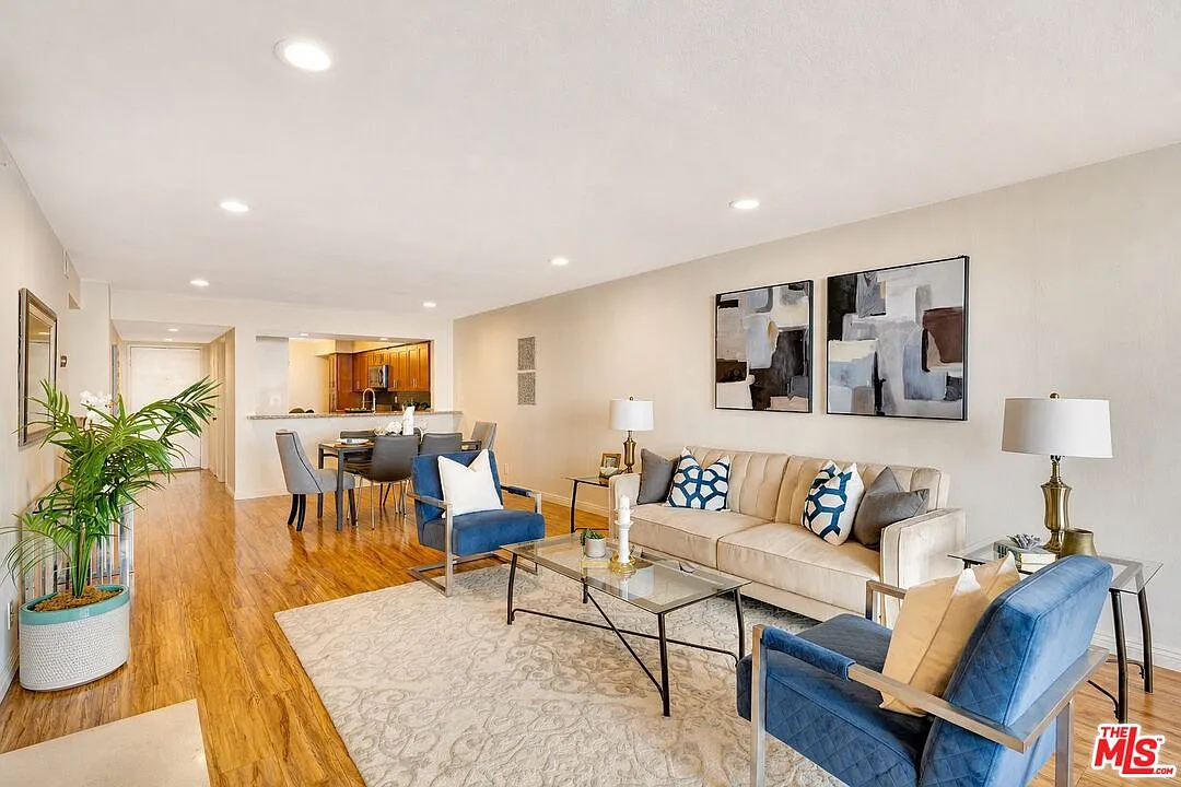 2 bed, 2.0 bath, 1532 sqft, $4,050 — Photo 1