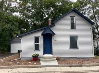 47 Batavia Pl NE, Grand Rapids, MI 49503