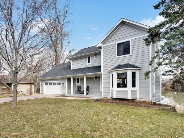 470 Suzanne Ave, Shoreview, MN 55126