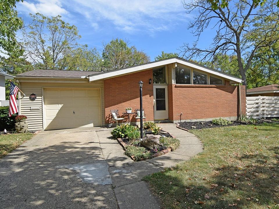 1st image of 10964 Carnegie Dr