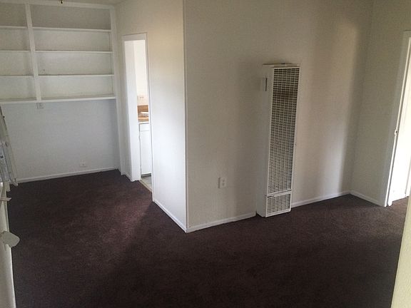 5th image of 10646 Poplar St