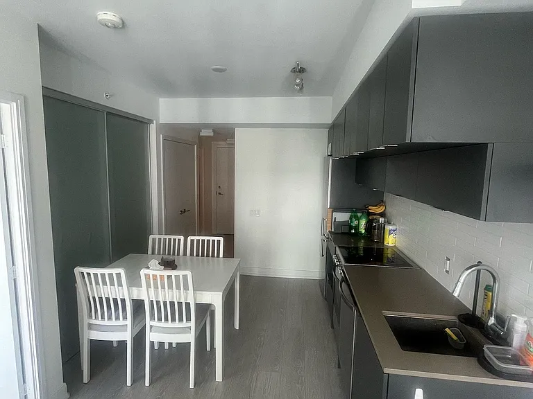 181 Dundas St E #3101 — Photo 4