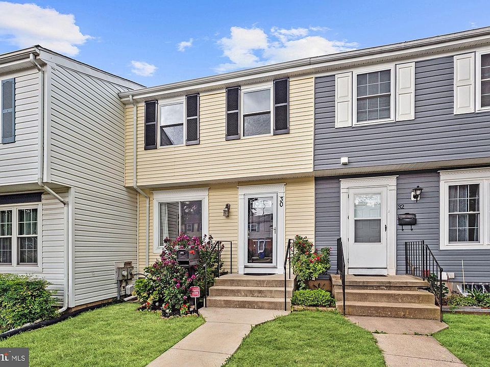1st image of 30 Pendleton Ct