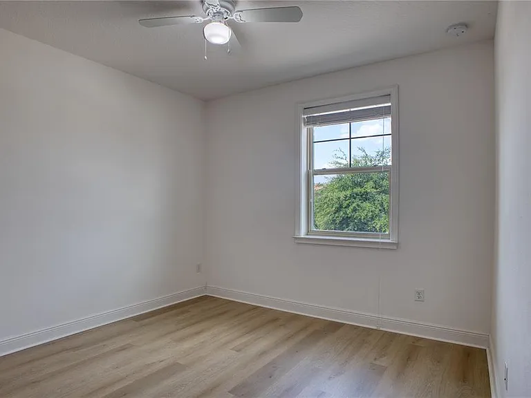 14025 Millington St — Photo 28
