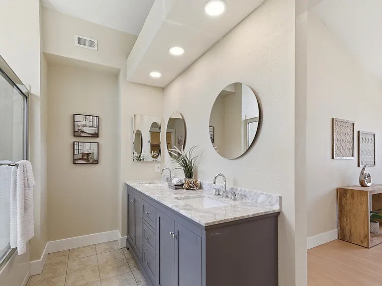 1290 Notting Hill Dr — Photo 20