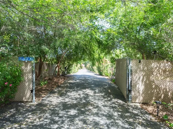 1201 W Valencia Mesa Dr, Fullerton, CA 92833