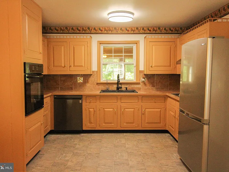 11 Hickory Ln — Photo 14