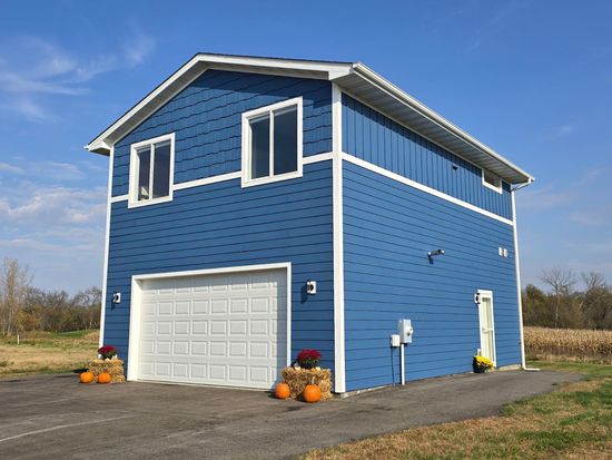 831 3rd St, Wanamingo, MN 55983