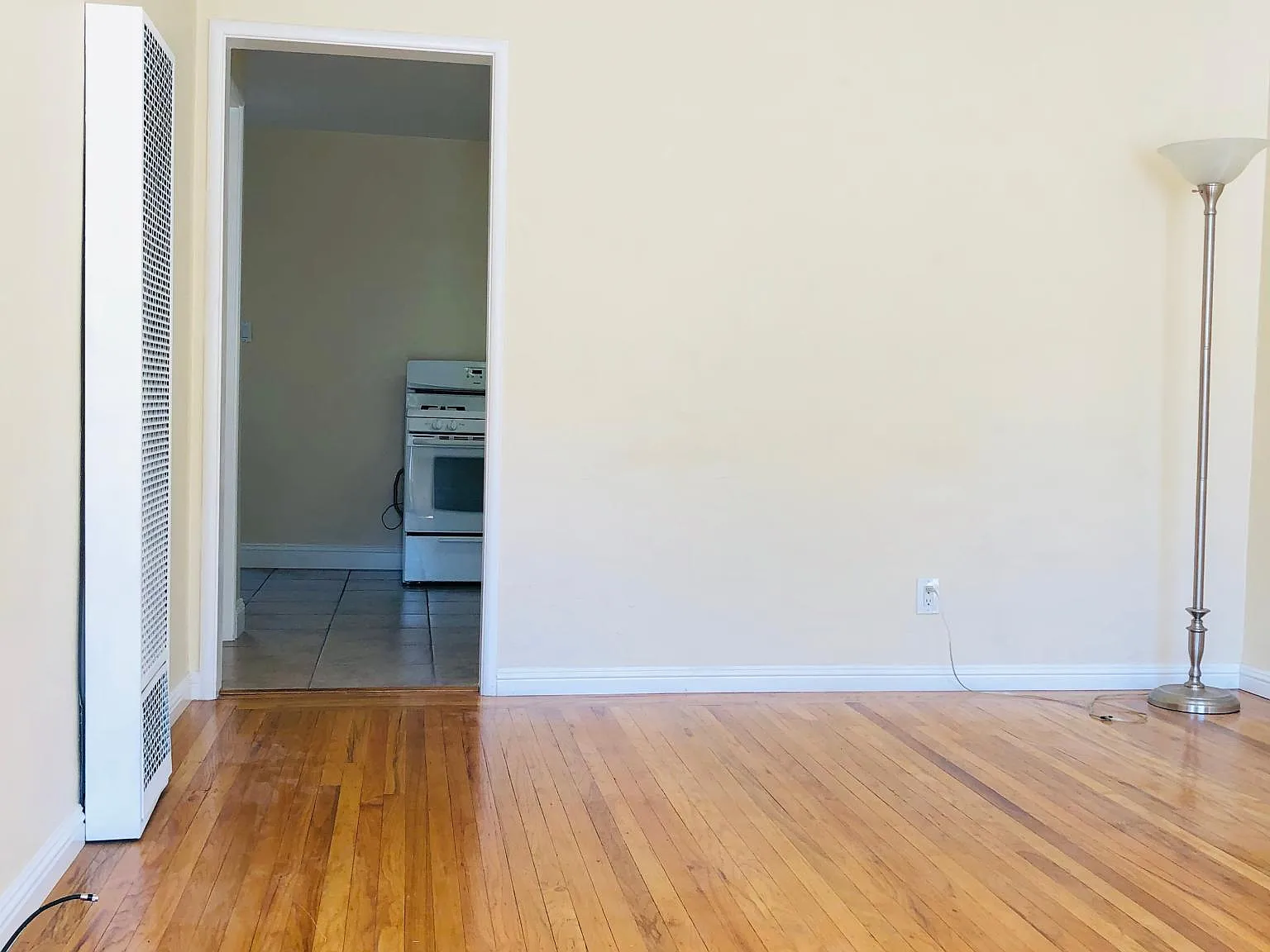 656 Victor Way — Photo 3