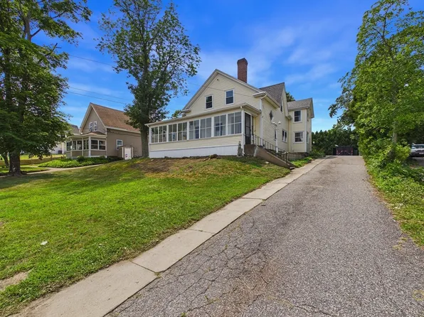 398 Main St, Wareham, MA 02571