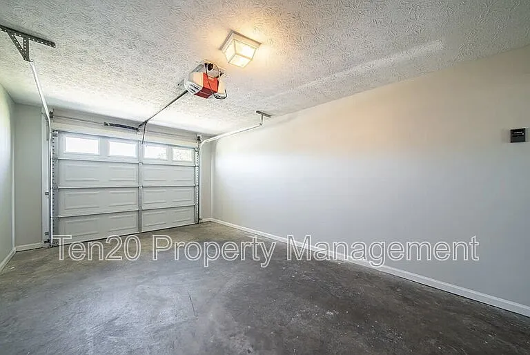 3007 Longmont Ln — Photo 21