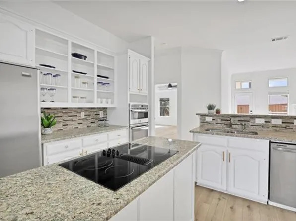 4604 Preston Bend Dr, Arlington, TX 76016