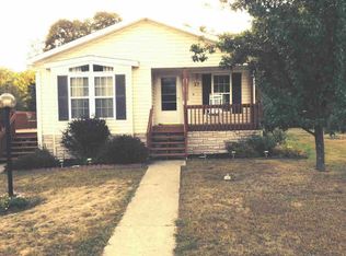 27 Fifth Dr, Hyde Park, NY 12538