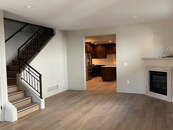5th image of 718 N 31st St