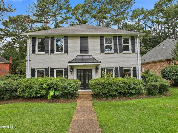 1568 Northlake Dr, Jackson, MS 39211