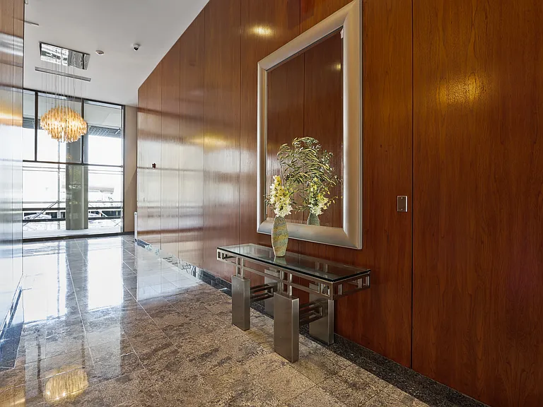 65 E India Row #19D — Photo 22