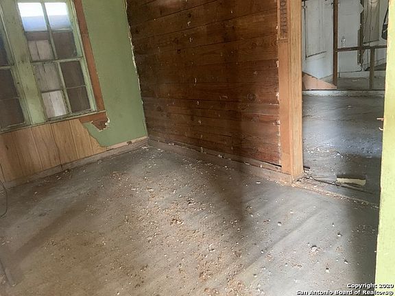 4th image of 231 Sonora St