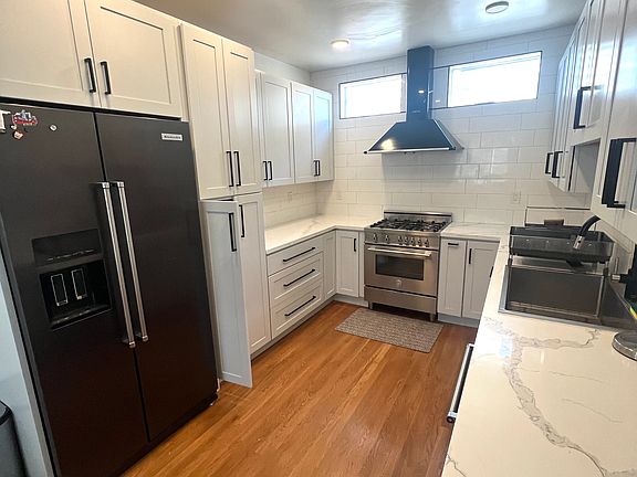 2nd image of 2521 Folsom St #2521