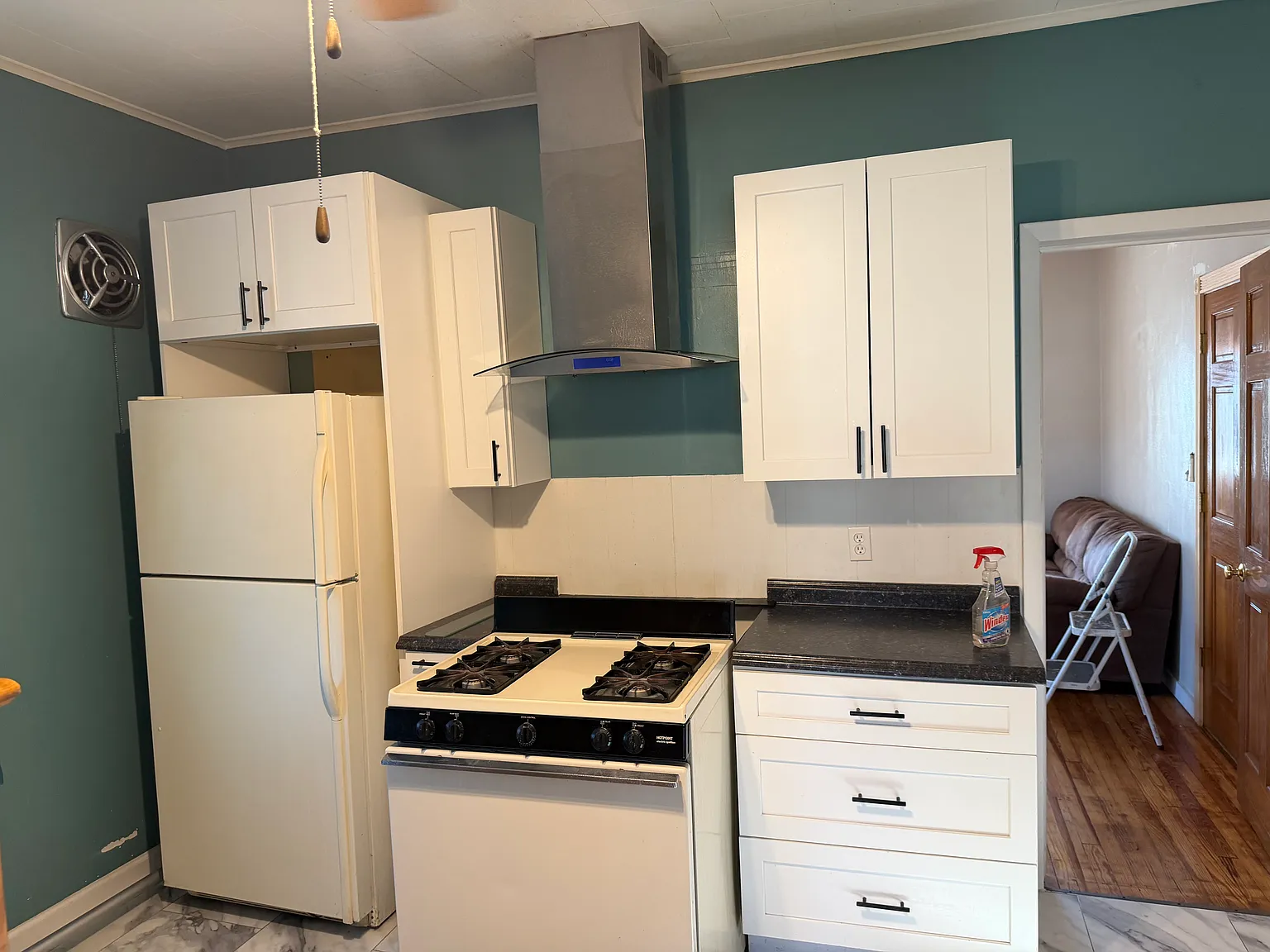 138th St, College Point — Photo 3