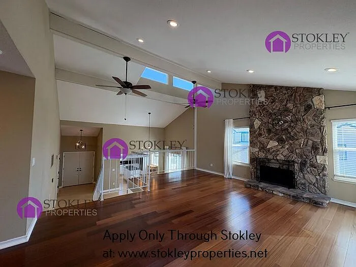 55 Saint Thomas Ln — Photo 11