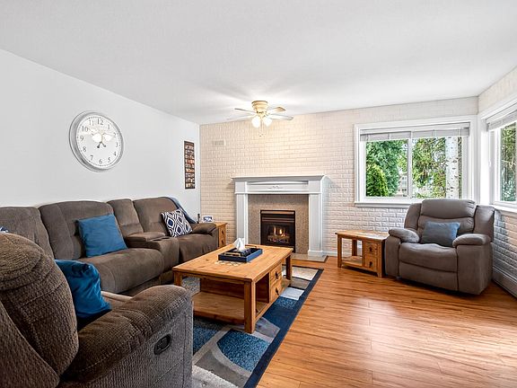 4th image of 33675 Marshall Rd #307