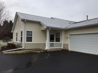 12258 White Tail Ln, Huntley, IL 60142