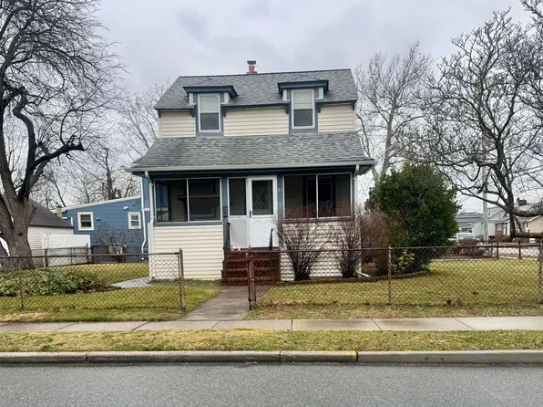 71 Baisley Avenue, East Rockaway, NY 11518