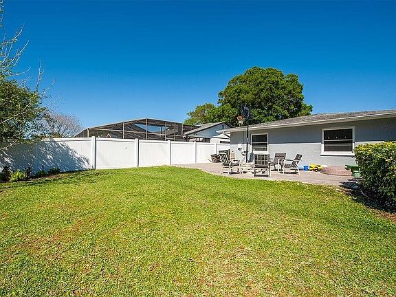 5th image of 1862 Del Robles Dr