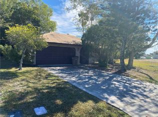 1009 SW 6th Ave, Cape Coral, FL 33991