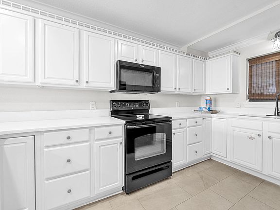 5th image of 520 Gulf Shore Dr Unit 104