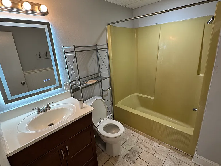 27 Elm Ave #1 — Photo 6