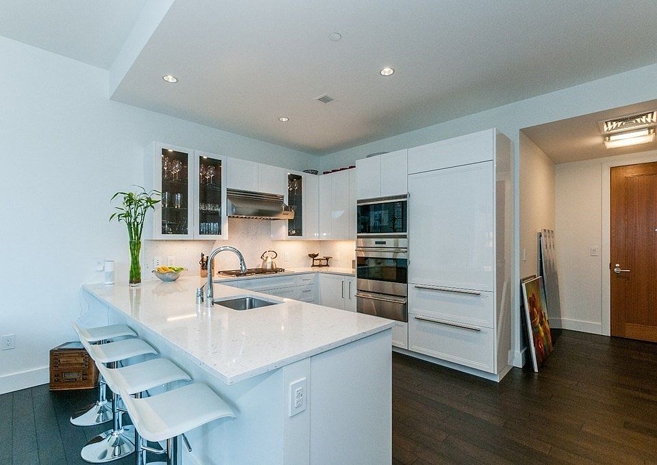 1st image of 22 Liberty Dr #10I