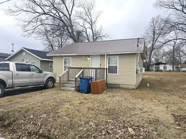 513 N East St, Poplar Bluff, MO 63901