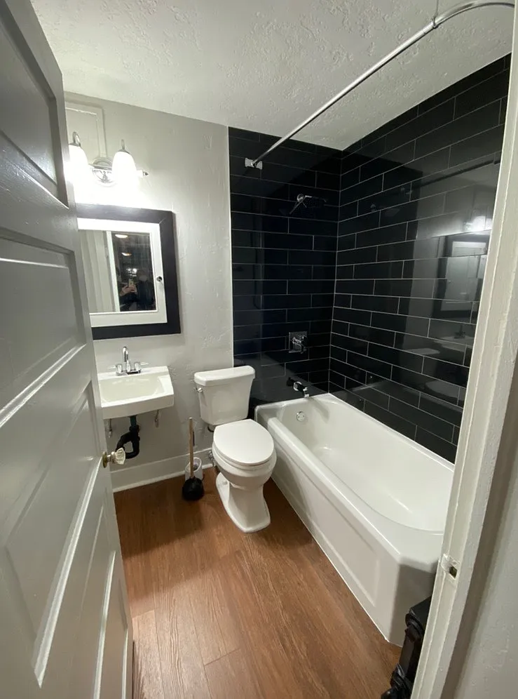 366 N Center St — Photo 1