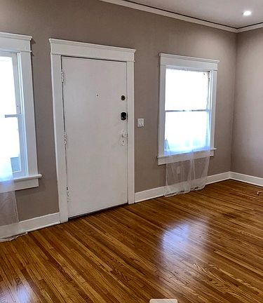 4th image of 109 N Columbus Ave #111A